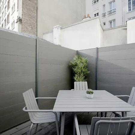 In A Designer With Private Terrace Apartment Paris