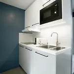 In A Designer With Private Terrace Apartamento *